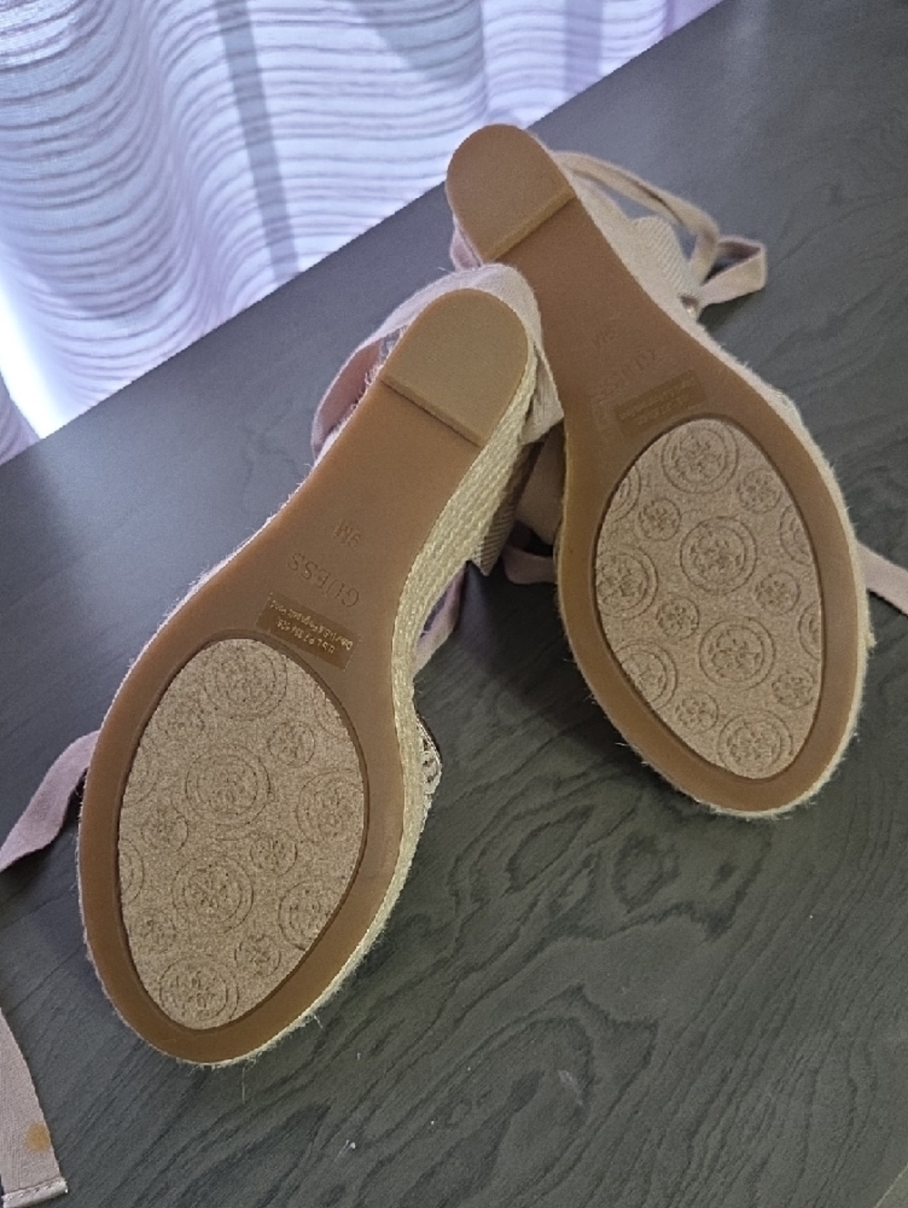 Guess Gold Lace Espadrille Wedge Sandals Size 9 - Picture 7 of 9